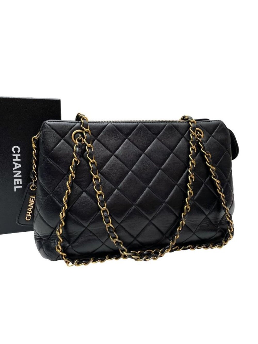 Chanel Lambskin Quilted Chain Shoulder Bag Black
